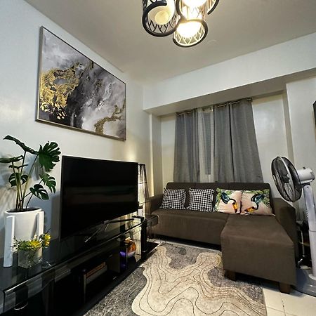 3 Bedroom Condo Unit ダバオ　シティ エクステリア 写真